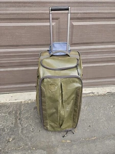 Victorinox Swiss Army 29 Inch Wheeled Duffel Travel Luggage Bag  - Picture 1 of 11