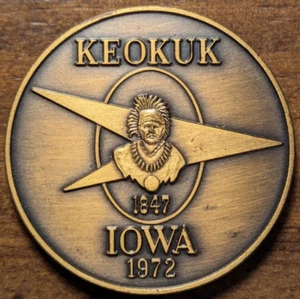 Keokuk Iowa 1972 125 años y aún en crecimiento jefe ficha de medalla de bronce - Imagen 1 de 4