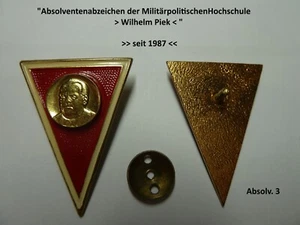" Absolventenabzeichen der militärischen Hochschule   Wilh. Pieck " - Bild 1 von 1