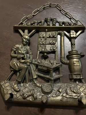 Llavero italiano vintage latón zapatero colgante de pared 2 ganchos hogar 179,2 g Foto 1 de 2