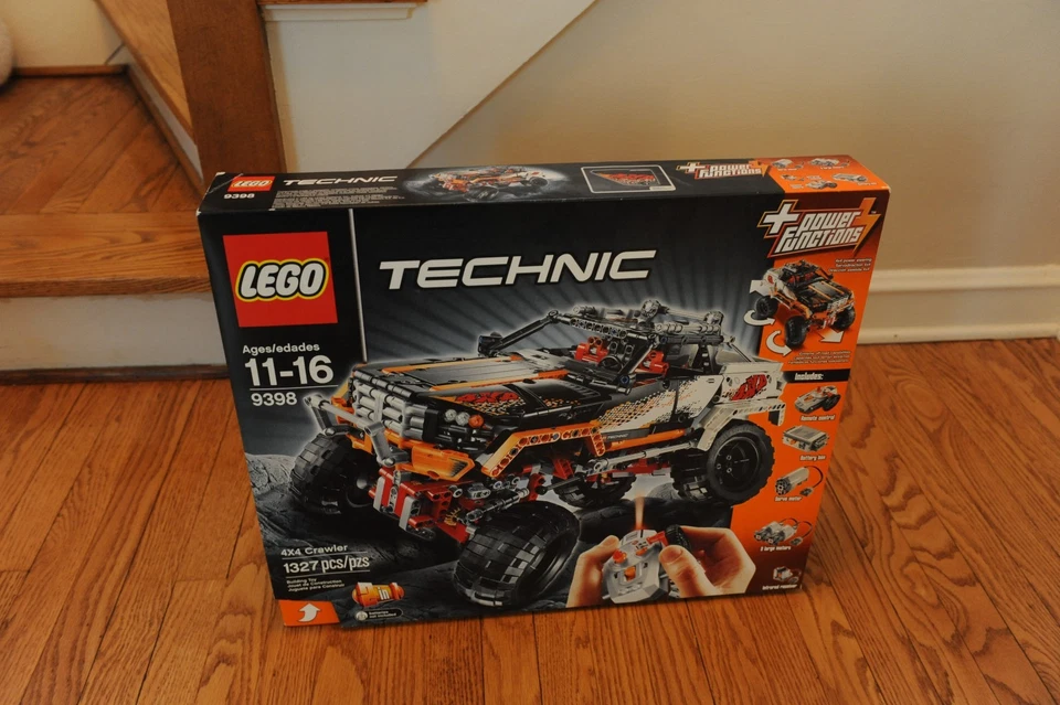 LEGO 9398 - 4x4 Crawler Technic Remote Controlled - New - Image 1 of 4