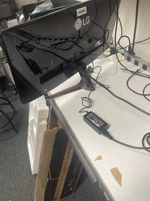 LG 29UM69G 29 Inch Gaming Monitor - Image 1 of 3