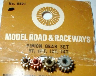 Kit de puesta a punto de engranajes de 4 piñones 9T, 10T, 12T, 14T .093" Strombecker Slot Car 1960 NOS Foto 1 de 4
