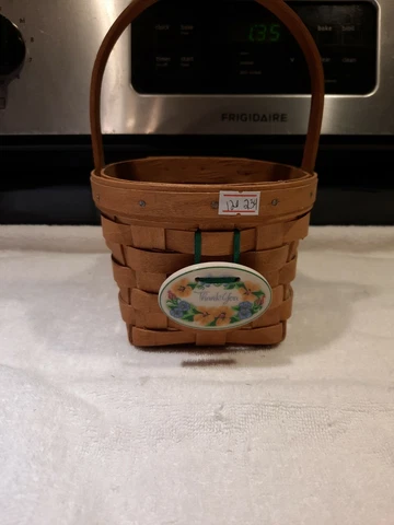 Longaberger 1987 Forget-Me-Not Basket booking vintage dark finsh with tie on Cover