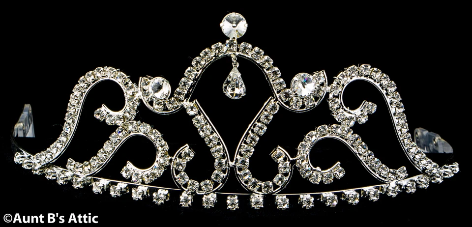 Tiara Plateado Metal y Estrás Princesa Reina o Debutante Disfraz Tocado Foto 1 de 1