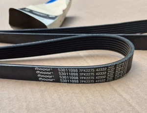 1995 1996 Jeep Grand Cherokee 5.2L 318 NOS MoPar Ribbed SERPENTINE BELT - Picture 1 of 2