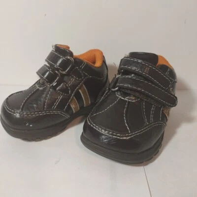 Teeny Toes 2W Bebé Niño Zapatos Gancho Cierre Lazo Marrón Resistente al Deslizamiento Resistente Foto 1 de 4