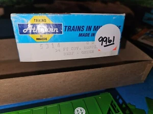 54FT BURLINGTON NORTHERN COVERED HOPPER, HO GUAGE, ATHEARN, SEE PHOTOS - Picture 1 of 10