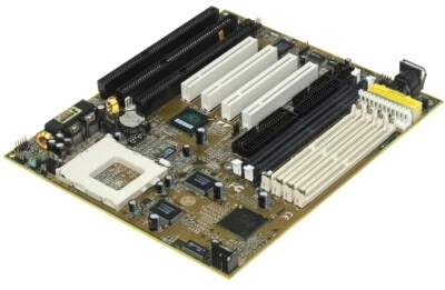 Soyo SY-5BT Socket 7 2x Sdram 4x Simm 4x PCI 3x Isa - Image 1 of 2