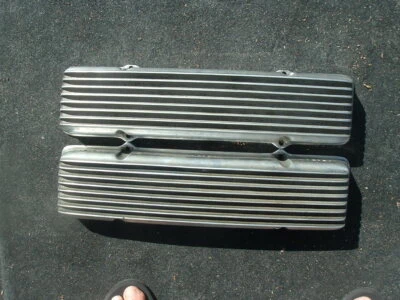 Cadillac MOON 1949-1959 'sin nombre' cubiertas de válvula de Holmes Manufacturing de colección Foto 1 de 4