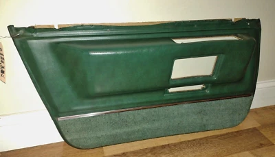 1971-76 Cadillac Fleetwood Sedan Deville GREEN Rear Lower Door Panel Pad Armrest - Image 1 of 4