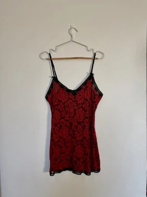 Cacique Rojo y Negro Encaje Floral Chemise Slip - Talla M - De Colección Inspirado Linger Foto 1 de 4