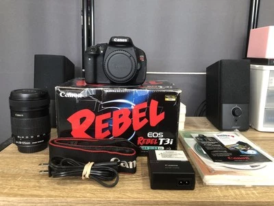 Cámara digital Canon EOS Rebel T3i 18,0 MP SLR + Kit EF-S 18-135 mm IS EN CAJA Foto 1 de 4
