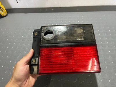 大众大众 Vento Mk1 捷达 Mk3 原始设备制造商欧洲后备箱右尾灯 Hella — 第 1/4 张图片