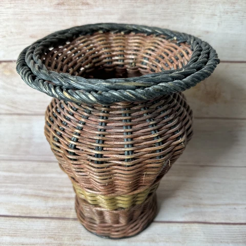 Vintage Dusty Rose Pink Blue Green Woven Wicker Basket Vase Decor 10" Tall x 8" Cover