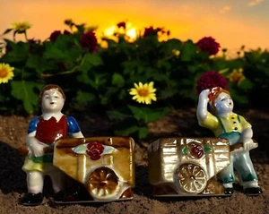 1940s Small Figurines: Boy And Girl With Garden Wheelbarrows, Made In Japan - Picture 1 of 8