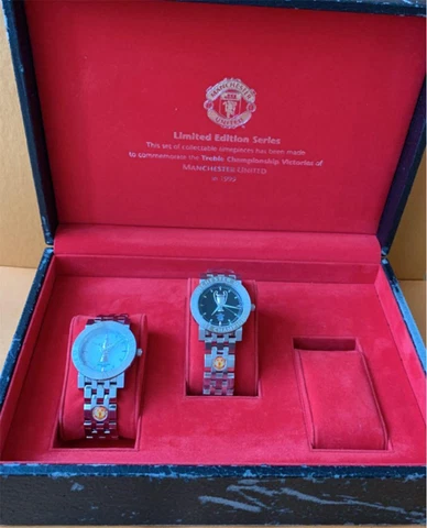 Limited to 10000 Manchester United 1999 Triple Crown Memorial Watch 2 points Cover