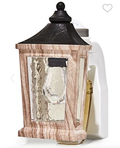 BATH & BODY WORKS WOODEN TIMELESS LANTERN WALLFLOWERS FRAGRANCE PLUG NIGHTLIGHT - Picture 1 of 8