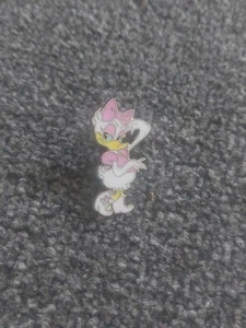 2014 Daisy Duck Full Body Standing Individual Pin Disney Park Trading Pins - Picture 1 of 1
