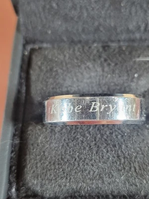 Anillo de acero inoxidable Kobe Bryant talla 9 grabado Foto 1 de 4