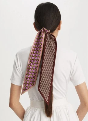 Gravata de fita de seda Tory Burch nova com etiquetas logotipo quadriculado 3D - Imagem 1 de 4