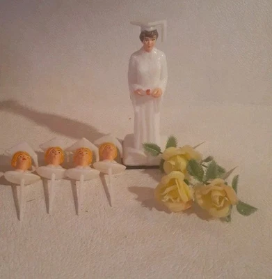 Decoración de pasteles vintage decoración adorno y selección graduada mujer blanca universidad Foto 1 de 4