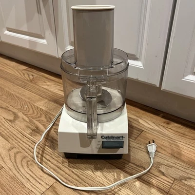 VINTAGE CUISINART BASIC FOOD PROCESSOR With 1 Blade Works Great See Pics P3 - Image 1 of 4