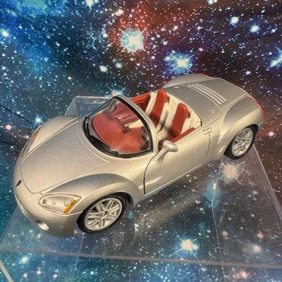 DIECAST 1.24 MAISTO MODEL PLYMOUTH PRONTO SPYDER - Image 1 of 4