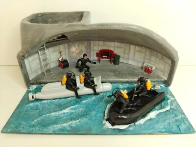 Diorama - Base de plongeurs de combat Timpo (décor avec figurines). - Photo 1/4