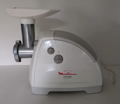 Moulinex HV8 Meat Mincer + Accessories sausage maker - Image 1 of 4