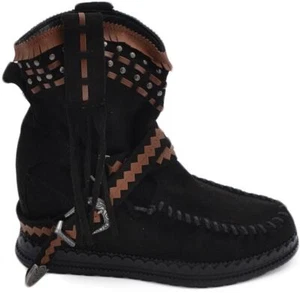 Stivaletto donna indianini nero scamosciati con frange zeppa interna 5 cm borchi - Foto 1 di 8