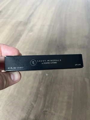 Savvy Minerals Young Living Lip Luxe Nuevo Difícil de Encontrar Raro Foto 1 de 2