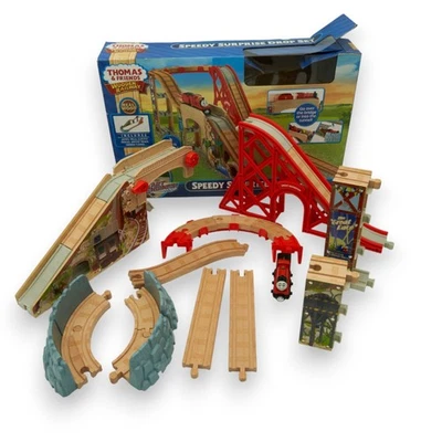 Thomas & Friends Ferrocarril de Madera Rápido Sorpresa Drop Set SOLO FALTA LICITACIÓN Foto 1 de 4