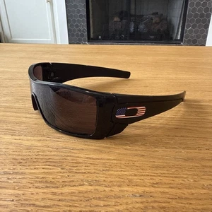 Oakley Sonnenbrille Batwolf schwarz amerikanische Flagge OO9101-08 130 lesen - Bild 1 von 10