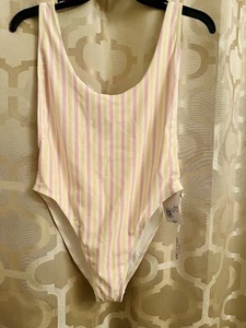 Swimming Suit - Picture 1 of 3