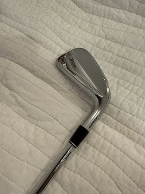 Утюжок универсальный Srixon ZXiU 23 градуса жесткий гибкий DG 115 средний ОЧЕНЬ ХОРОШЕЕ состояние товара - Изображение 1 из 4