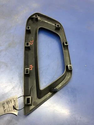 Nissan Titan XD 2017-2019 OEM CONSOLA CENTRAL IZQUIERDA MOLDURA | ARAÑAZOS 96906EZ10A Foto 1 de 4