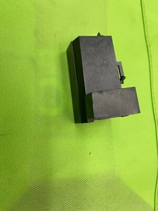 CQ890-67044 PS Seitenspucknapf links - Bild 1 von 2