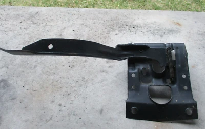 Dodge & Desoto 1957 1958 Firesweep capó pestillo conjunto 57 58 Foto 1 de 3