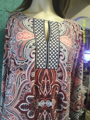 Beautiful Studio 1 佩斯利印花全新带标签,去任何地方连衣裙,夏天舒适。 — 第 1/3 张图片