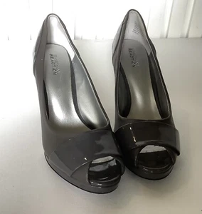 Kenneth Cole Reaction Peep toe Grey Gray Leather Shoes Pumps Size 8 M (062) - Picture 1 of 8