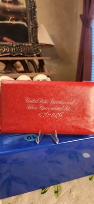 1976 U.S. Bicentennial 3-Coin Silver Uncirculated Set — 40% Silver Mint Issue - Image 1 of 4