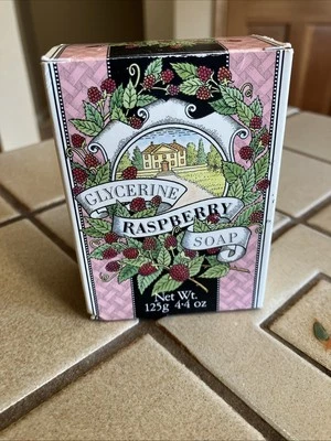 VICTORIA'S SECRET VINTAGE 1988 RASPBERRY GLYCERIN SOAP BAR  4.4 OZ NOS FREE SHIP - Image 1 of 4