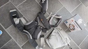 Ergobaby Cool Air Mesh 360 Babytrage, Mit Neugeborenen Einsatz (Neuwertig) - Bild 1 von 3