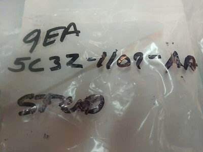 Perno rótula inferior Ford 5C3Z-1107-AA 2009 2019 Super Duty F250 F350 Foto 1 de 4