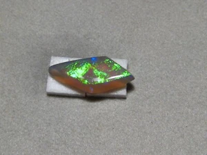 2.3  ct.   Black crystal  Opal from  Coober Pedy - Picture 1 of 12