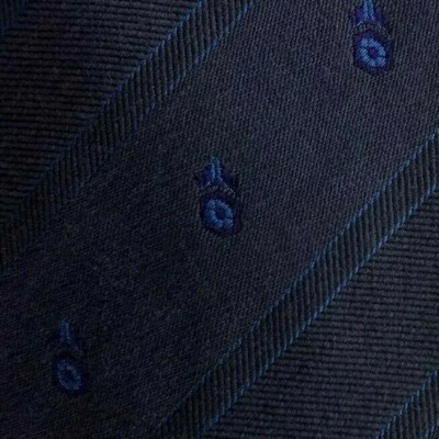 Corbata de lana ajustada púrpura a rayas Italia Foto 1 de 4