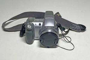 Sony Cyber-shot Super Steady Shot DSC-H2 6.0 MP Digital Camera - Picture 1 of 5