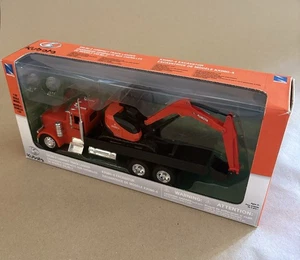 New Kubota 1:32 KX080-4 Excavator With Peterbilt Flatbed Truck - Picture 1 of 2