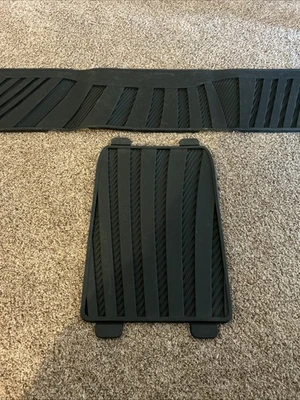 2017-2023 Chrysler Pacifica Voyager 3RD ROW Floor Mat 2PC BLACK OEM 82214515 - Image 1 of 4